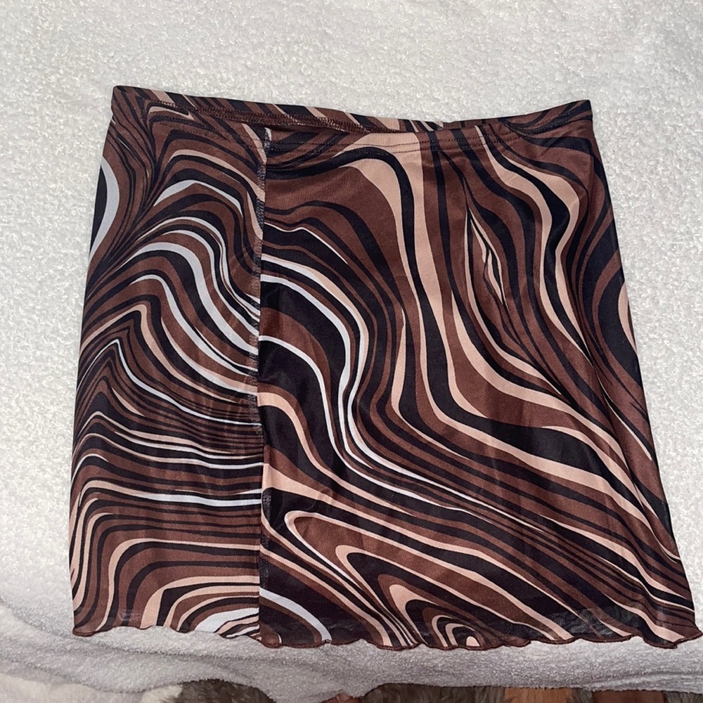 SHEIN Allover Print Lettuce Hem Mesh Skirt